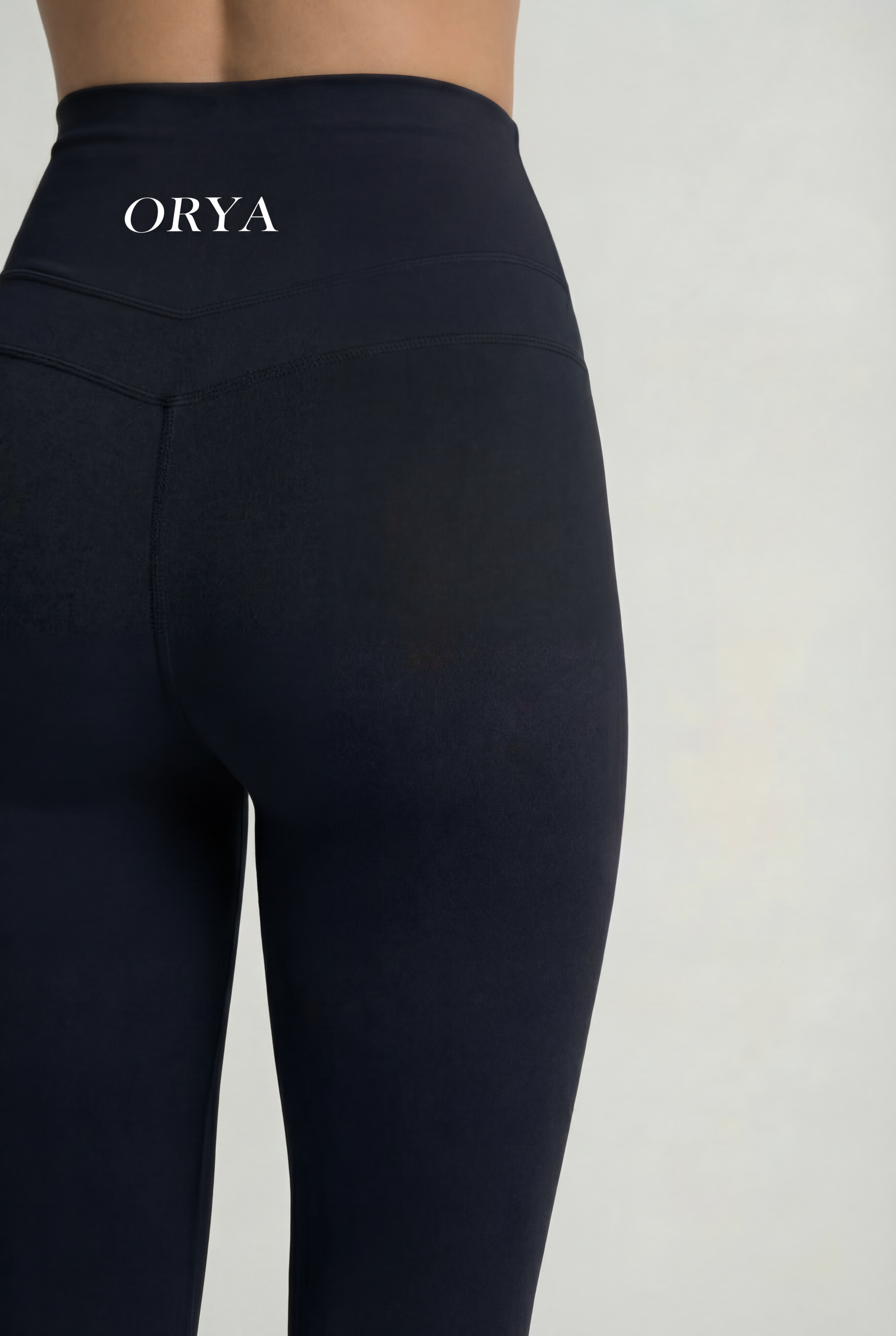 HIGH-WAISTED SCULPT LEGGINGS – BLACK