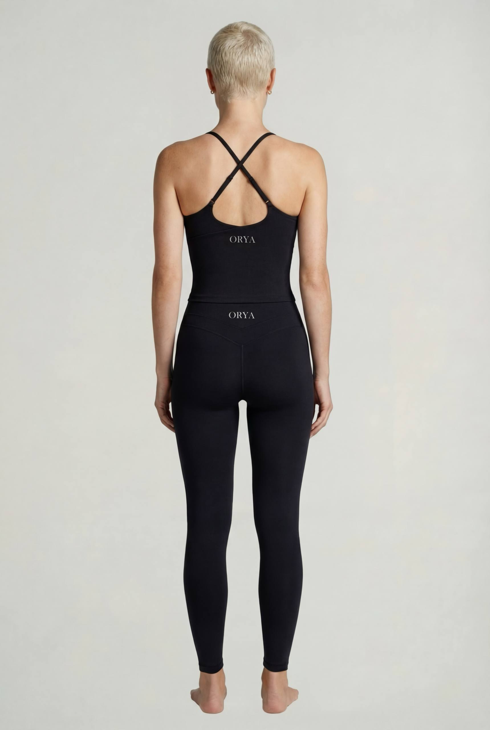 HIGH-WAISTED SCULPT LEGGINGS – BLACK